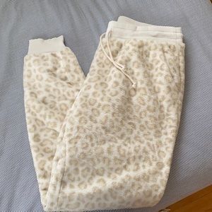 BARELY WORN!!! Light leopard patterned joggers
